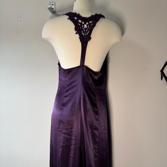 Newport News Rich Plum Maxi Haltered Lace Dress SZ 8 - Picture 3 of 12
